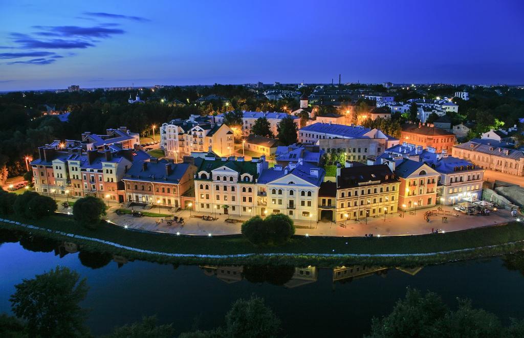 Golden Embankment Hotel Pskov Ngoại thất bức ảnh